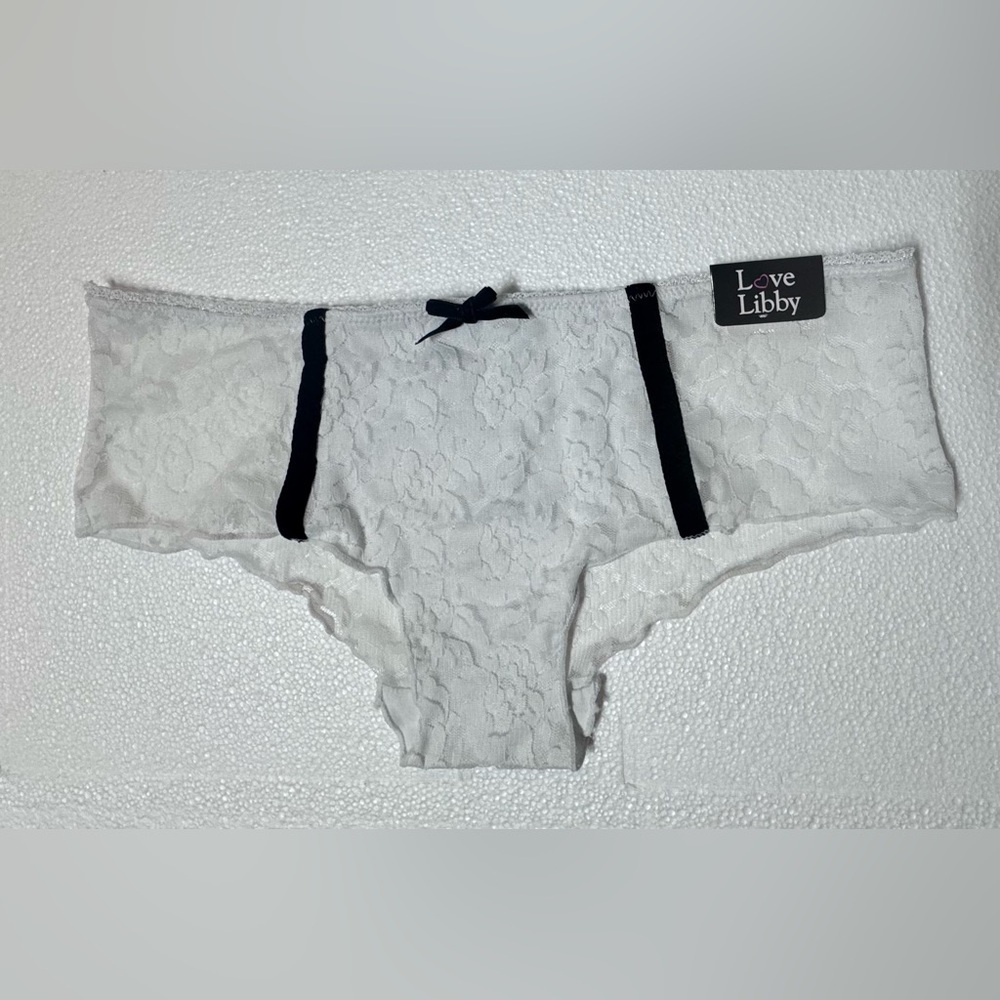 Love Libby. White Floral Lace Hipster Panty Women